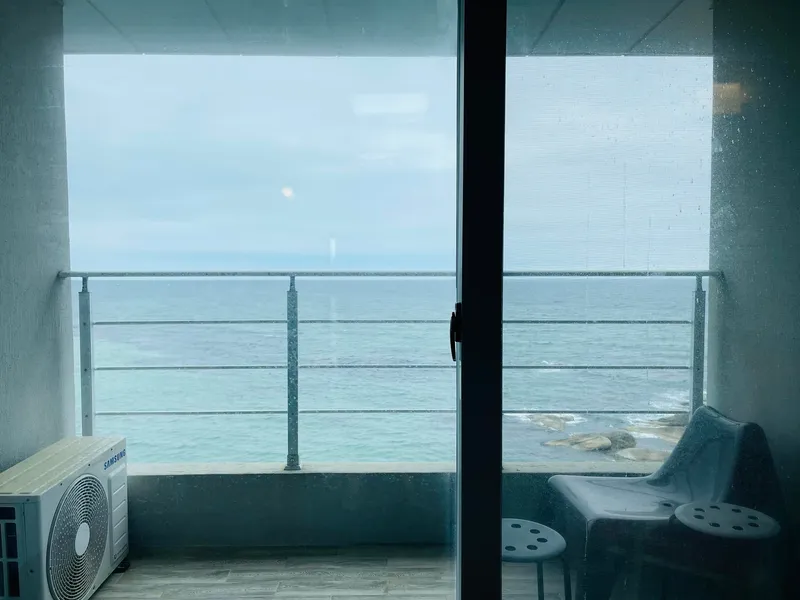 [Sokcho] Cream Tea, an ocean view accommodation right below the lighthouse observatory 2