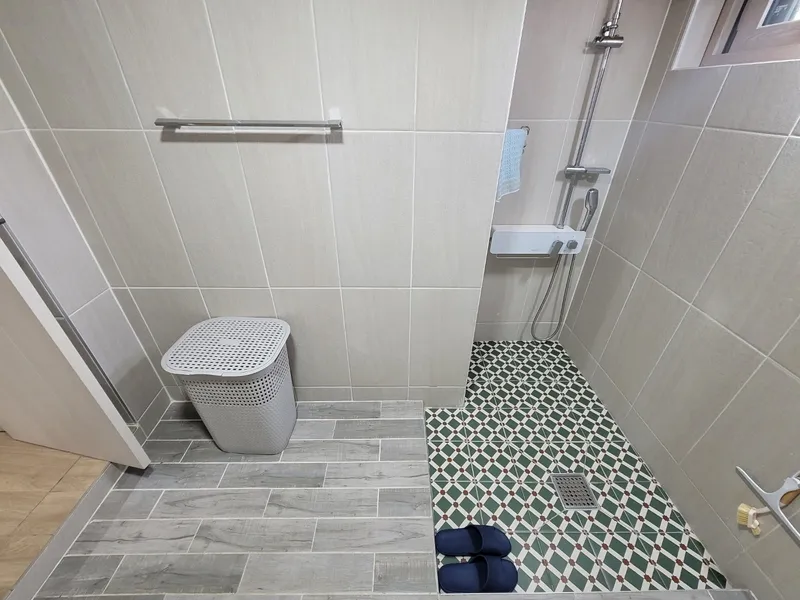 [Doryeon 2-dong, Jeju] Spacious Studio Room 102 with Stone Wall #5MinuteDriveFromSamyangBeach 9