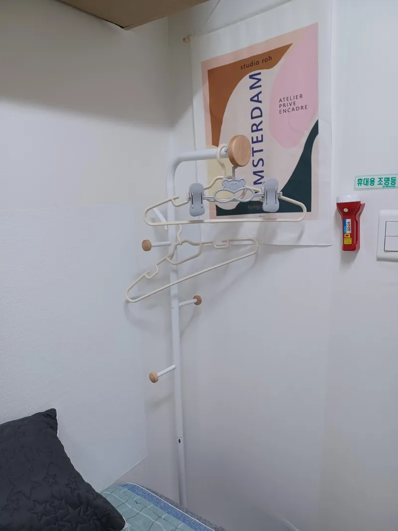 [Seocho, Seoul][Gangnam] Overwhelming Location! 3 minutes from the station, large windows, private bathroom (23 units) 6
