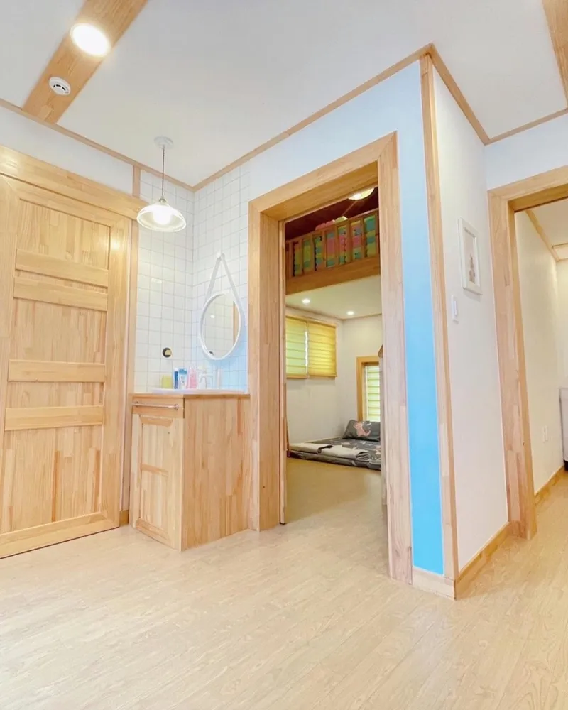[Andeok, Seogwipo] #6 rooms #4 bathrooms #2 duplexes #2 playrooms Sanbangsan view private house 44