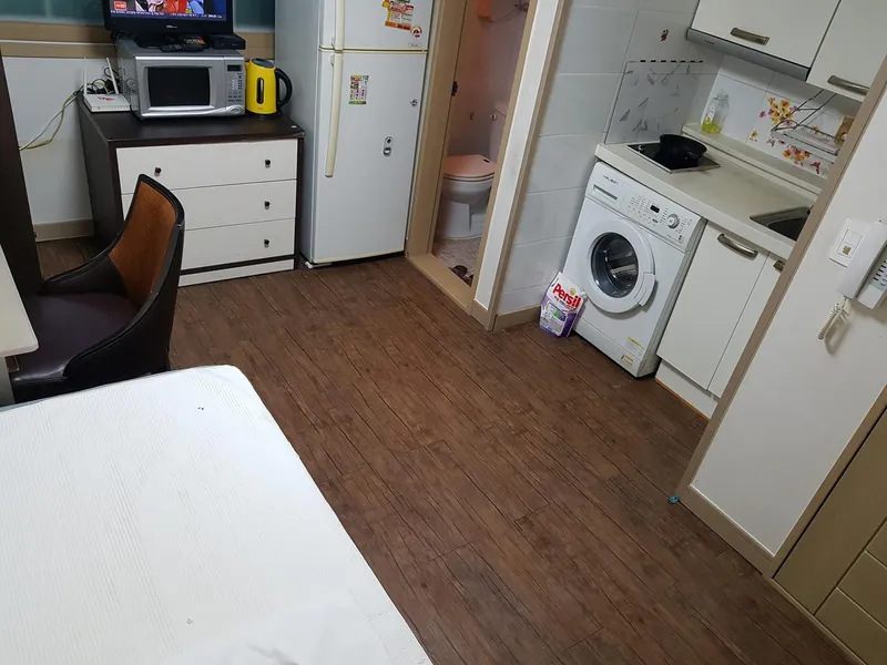 [Buk-gu, Busan] 7-minute walk from Sukdeung Station, 1st floor, one-room unit 5 13