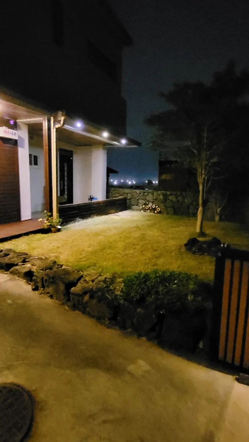 [제주 애월] 제주스러운 광령리 시골마을 먼바다뷰 1층객실 전체단독펜션 22