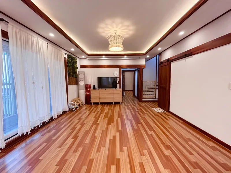 [Andeok, Seogwipo] #5 rooms #3 bathrooms #1 playroom Sanbangsan view large family house 17