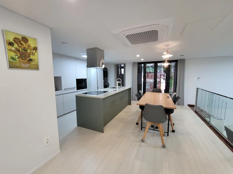 [Gwanak, Seoul] Newly built in the forest of Cheongryongsan Mountain, 10 minutes by foot from Bongcheon Station 7
