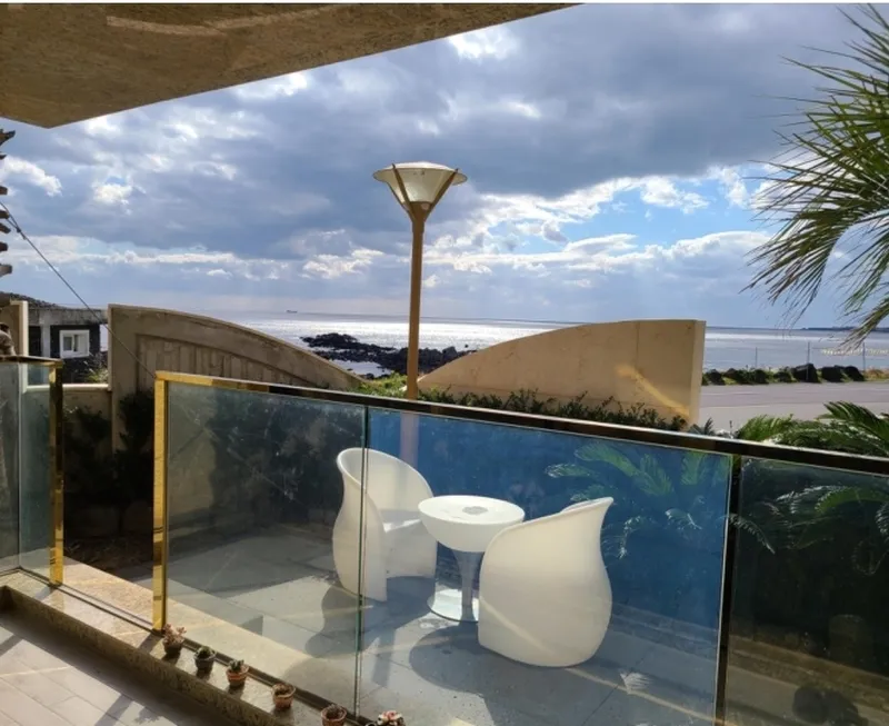 [Seongsan, Seogwipo] Ocean Gallery Premier House ☆ Panoramic ocean view in 1 second when you open your eyes ☆ 50 pyeong. 3 rooms 39