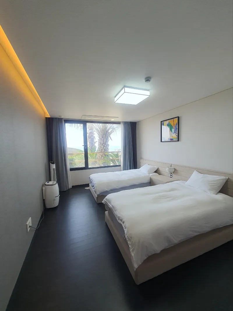 [Seongsan, Seogwipo] Ocean Gallery Premier House ☆ Panoramic ocean view in 1 second when you open your eyes ☆ 50 pyeong. 3 rooms 7