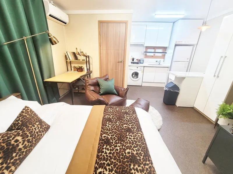 [Mapo, Seoul] Clean one-room apartment #302 near Mangwon Hangang-gil 6