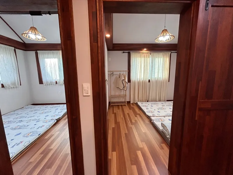 [Andeok, Seogwipo] #5 rooms #3 bathrooms #1 playroom Sanbangsan view large family house 24
