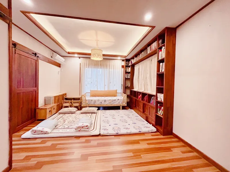 [Andeok, Seogwipo] #5 rooms #3 bathrooms #1 playroom Sanbangsan view large family house 3