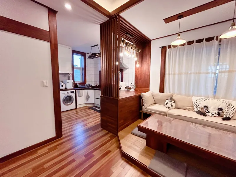 [Andeok, Seogwipo] #5 rooms #3 bathrooms #1 playroom Sanbangsan view large family house 14