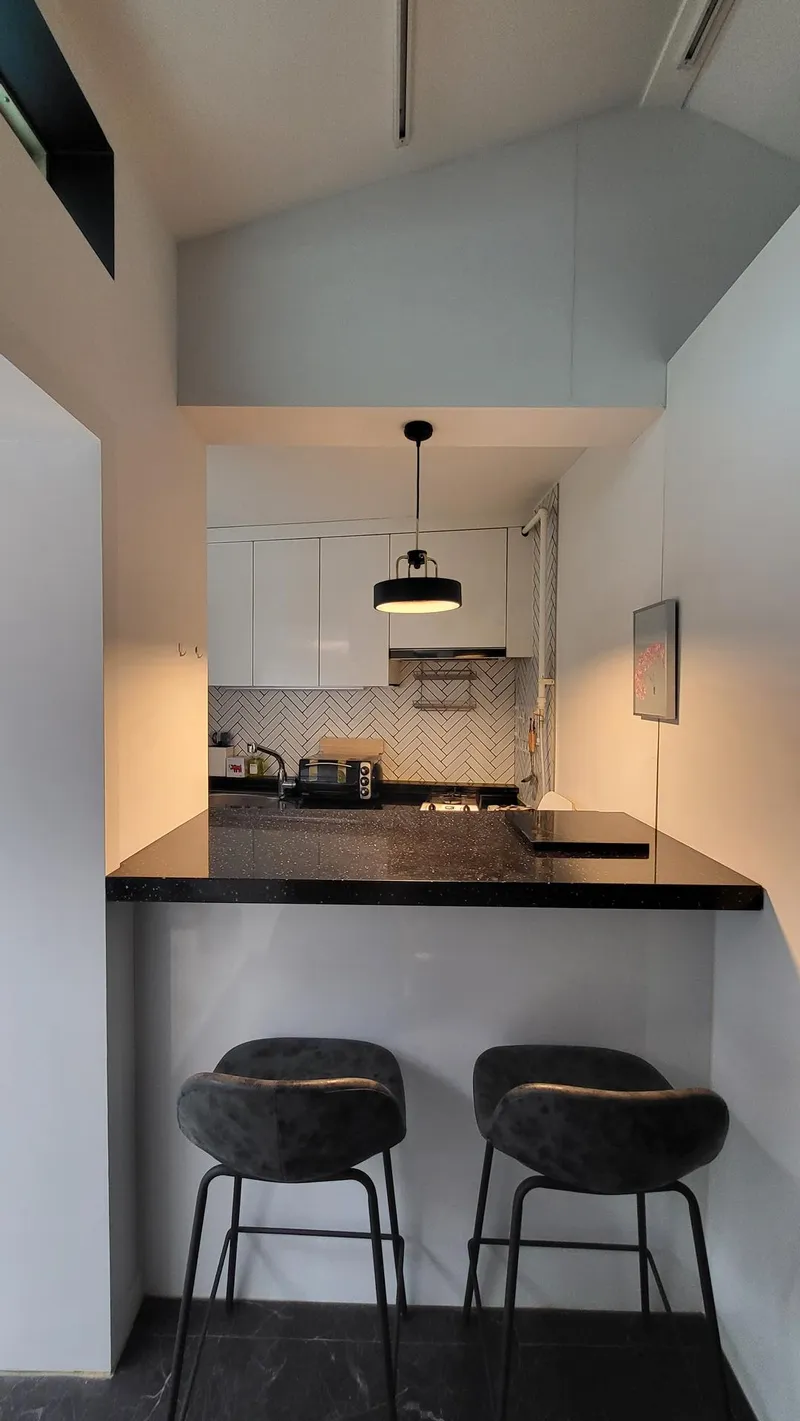[Jongno, Seoul] Studio-type detached house in the palace district of Seochon in the middle of Sadamun 7