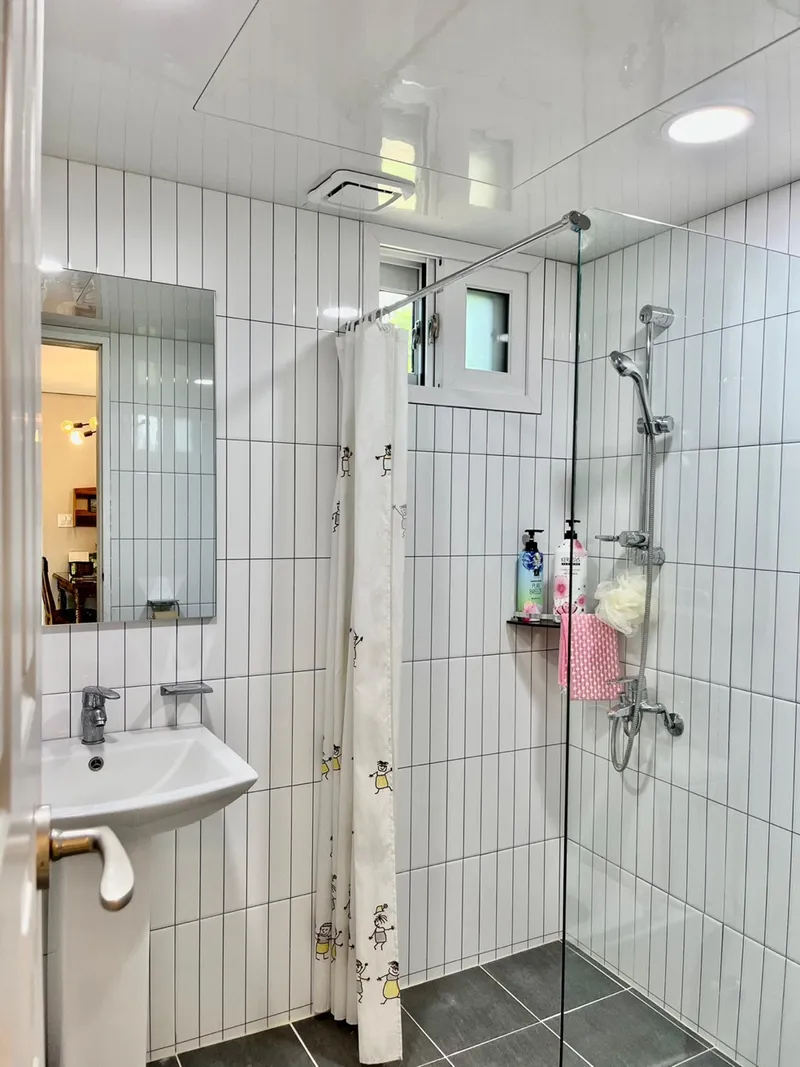 [Yangpyeong] River view and bicycle/walking path/fire pit pretty yard luxury one month living 1st floor 28