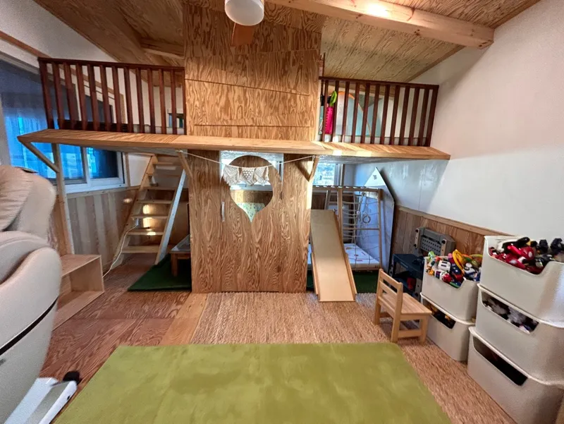 [Andeok, Seogwipo] #5 rooms #3 bathrooms #1 playroom Sanbangsan view large family house 36