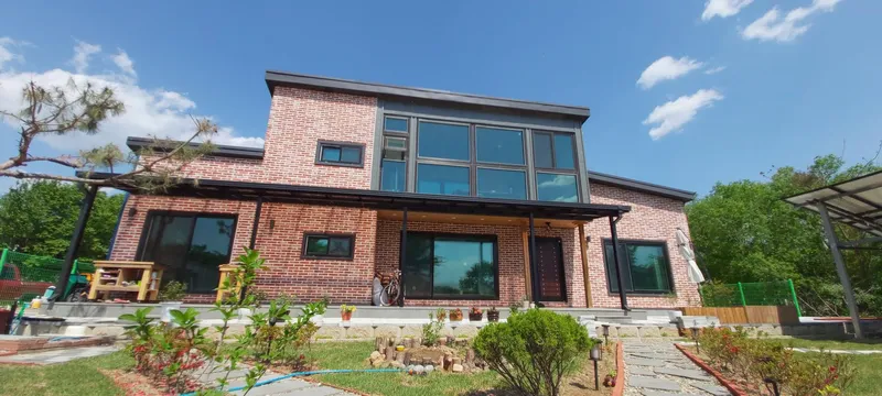 [Yangpyeong] River view and bicycle/walking path/fire pit pretty yard luxury one month living 1st floor 41