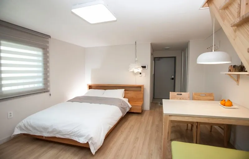 [Namwon, Seogwipo] Ocean view pension 402, a duplex one-room located at the starting point of Olle Course 5 2