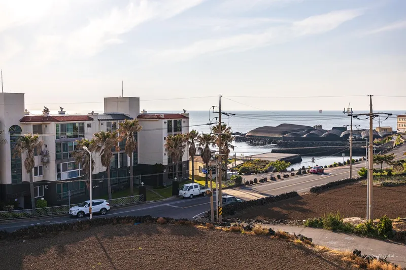 [Hallim, Jeju] 2-room villa near the sea on the coastal road #Hyeopjae #Ocean view #Hanrim 28