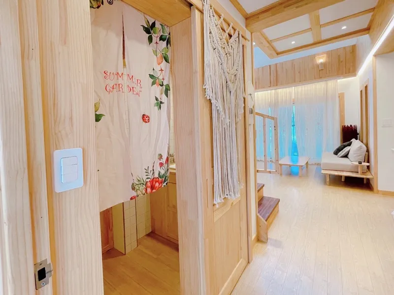 [Andeok, Seogwipo] #6 rooms #4 bathrooms #2 duplexes #2 playrooms Sanbangsan view private house 25