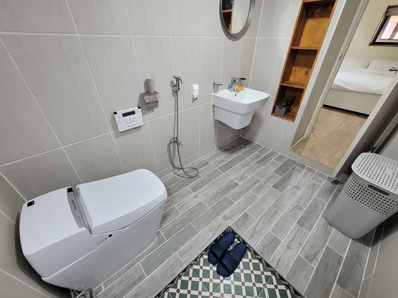 [Doryeon 2-dong, Jeju] Spacious Studio Room 102 with Stone Wall #5MinuteDriveFromSamyangBeach 8