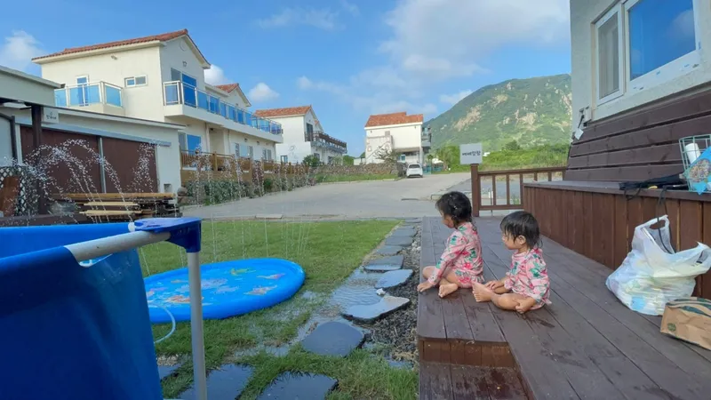 [Andeok, Seogwipo] #6 rooms #4 bathrooms #2 duplexes #2 playrooms Sanbangsan view private house 13