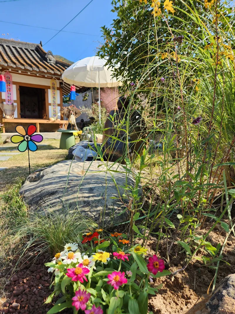 [경북 청도] 산에 둘러 쌓인 한옥집 #애견동반가능 8