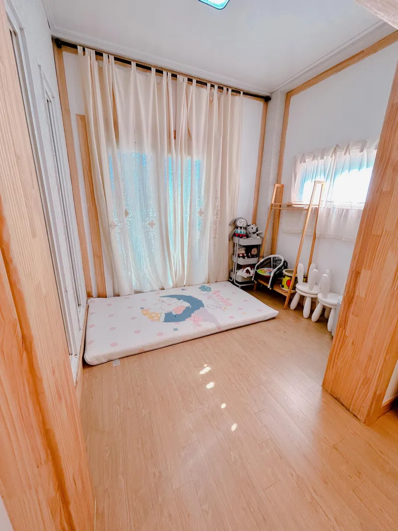 [Andeok, Seogwipo] #6 rooms #4 bathrooms #2 duplexes #2 playrooms Sanbangsan view private house 65