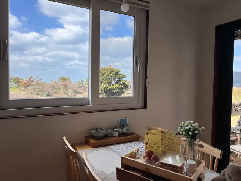 [Aewol, Jeju] Half-price discount event for full moon #Jeju emotional accommodation #Ghibli emotional #Moon 2