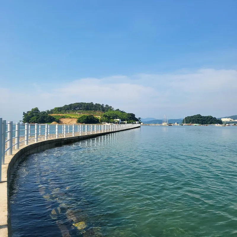 [전남 여수][섬섬 여수] 창 아래 요트계류장#확 트인 오션뷰#하늘, 바다를 한눈에 24