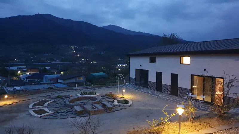[Namwon] Jirisan Baemsagol Valley 10 minutes walk. Newly built duplex one-room (2) 42