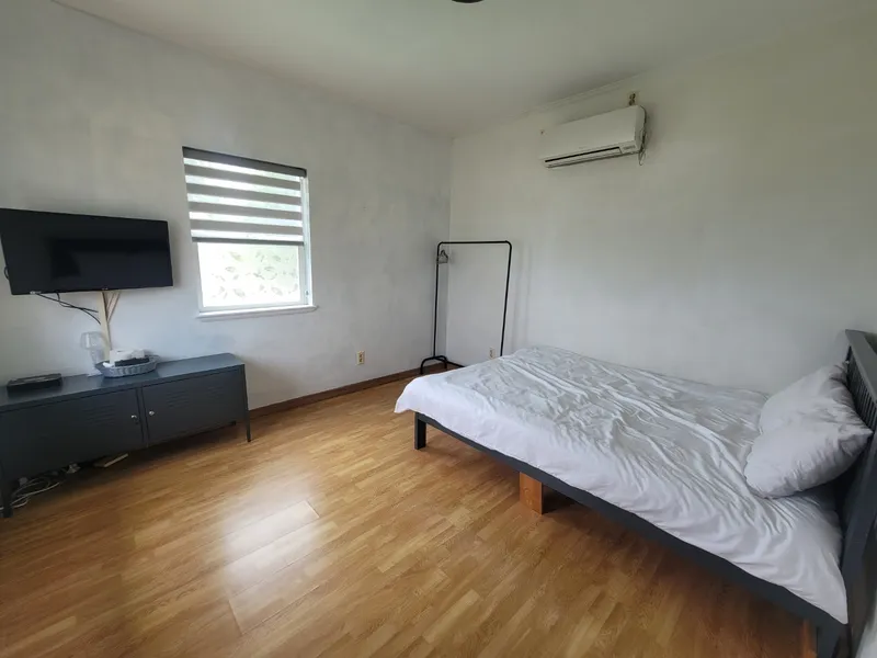 [Namhae] Ocean view detached one-room pension 202 in a quiet and cozy American village 4