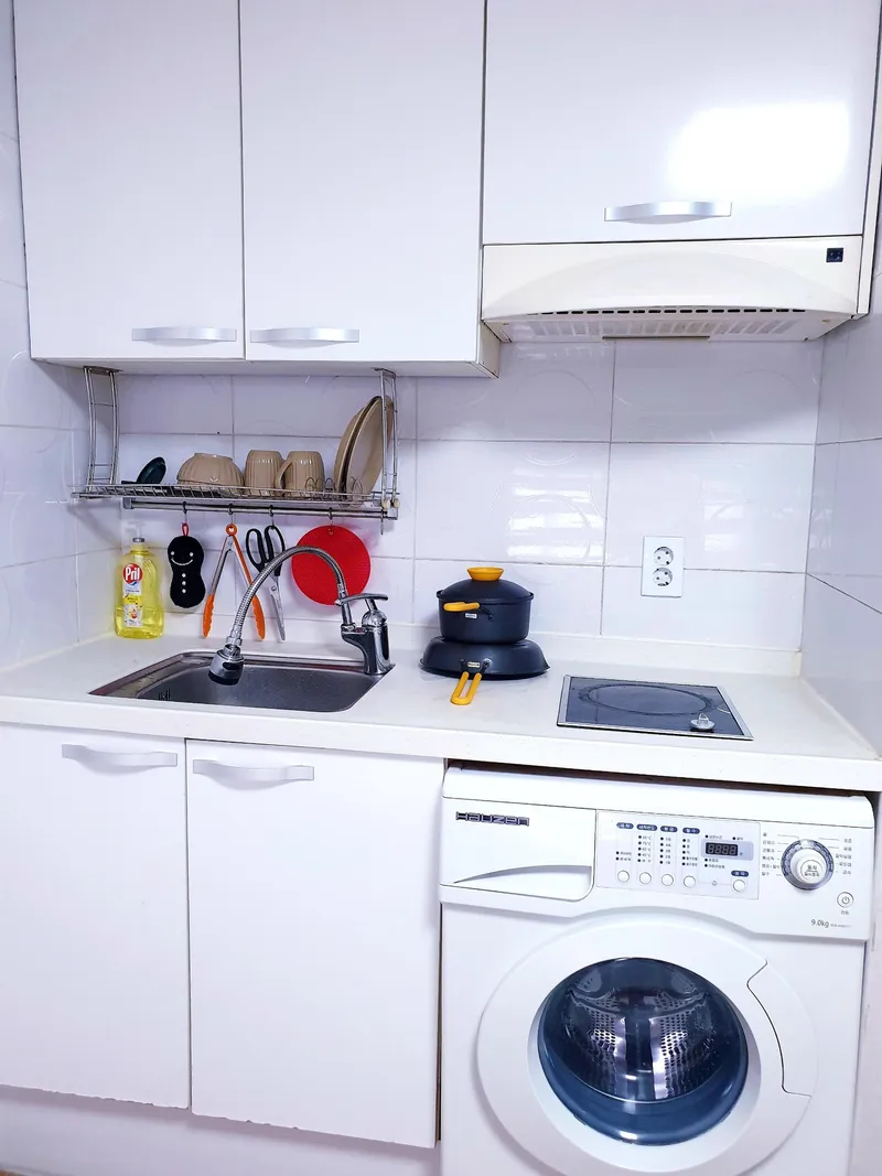 [Gwanak, Seoul] Fully-furnished one-room accommodation with comfortable rest near Sindaebang Station 8