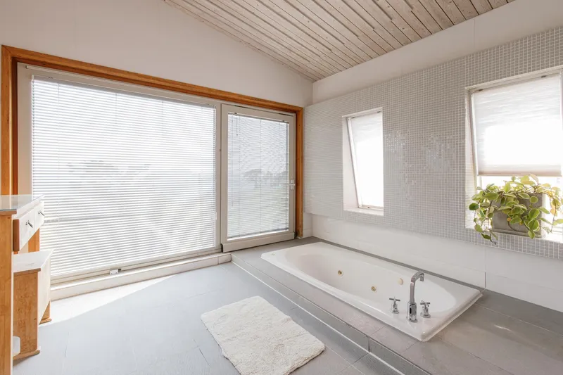 [Hogeun-dong, Seogwipo] New special price Ocean view two-room 3-story independent pension pool villa swimming pool Olle-gil A 11