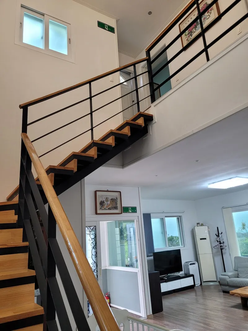 [Aewol, Jeju] Independent accommodation with a large garden and swimming pool overlooking the Gwakji Sea 50
