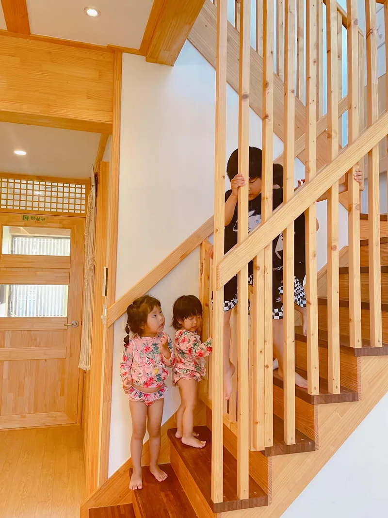 [Andeok, Seogwipo] #6 rooms #4 bathrooms #2 duplexes #2 playrooms Sanbangsan view private house 75