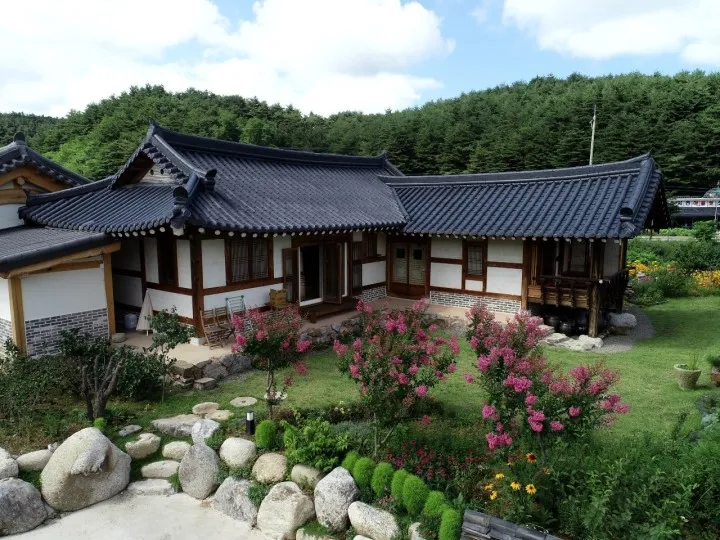 Yangyang-eup Forest Hanok Villa