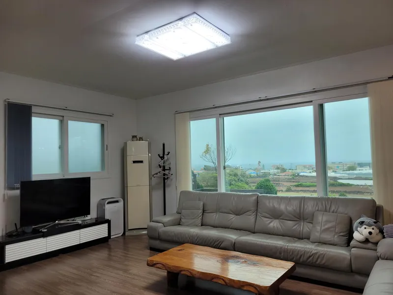 [Aewol, Jeju] Independent accommodation with a large garden and swimming pool overlooking the Gwakji Sea 49