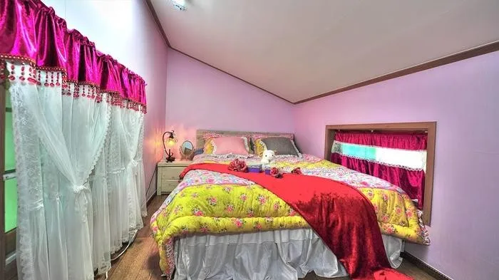 [Yeosu] 7-minute walk to the sea, duplex one-room pension #small dogs allowed #flower sunset 5