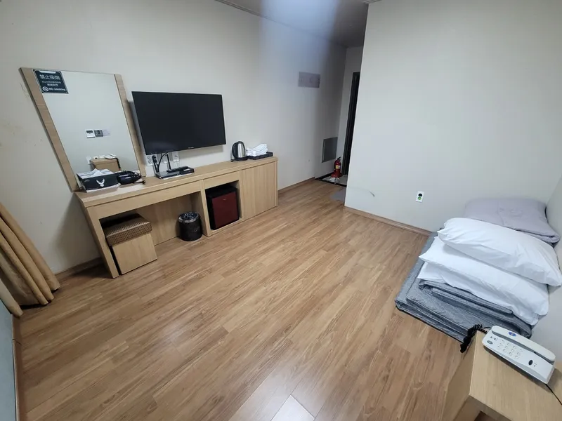 [제주 내도동] 제주공항차량 15분 가성비 호텔 온돌 A 3