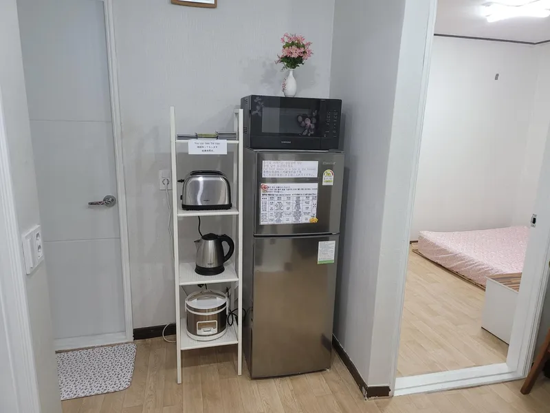[부산 부산진][지하철부암역5분거리][방3거실주방1욕실1][무료전용주차] 102호 14
