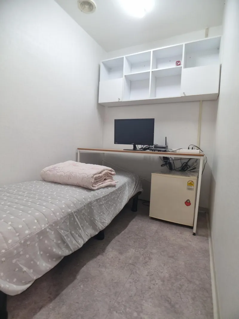 [Jongno, Seoul] Jongno 5-ga Station Gwangjang Market Gositel 3rd and 4th floors 3