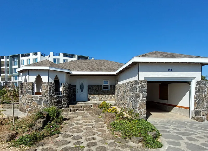 [Hangyeong, Jeju] A two-room detached house where you can live privately in Jeju #Spacious parking lot 2