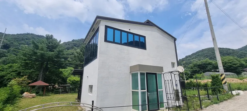 [경기 양평][경기 양평/옥천]마당 바로 앞 청정 어비계곡을 품은 독채 프라이빗하우스 16