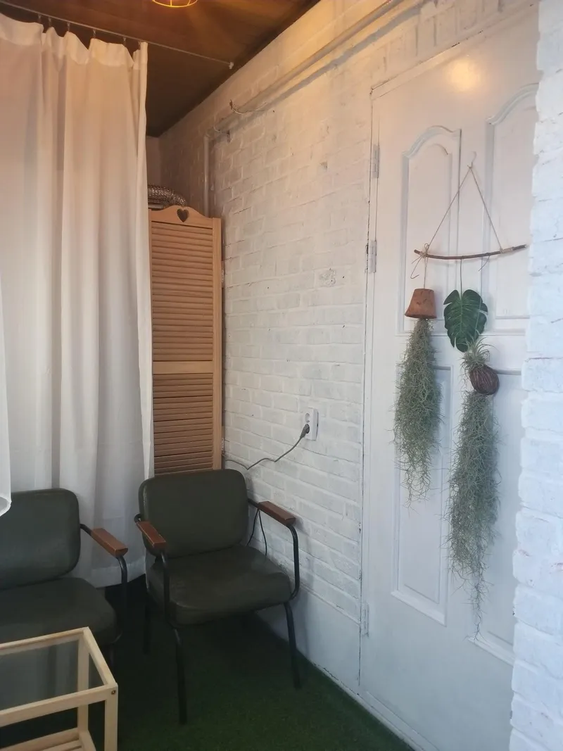 [Yuseong, Daejeon] One-room apartment #203, 5 minutes from Yuseong Guam Station 6