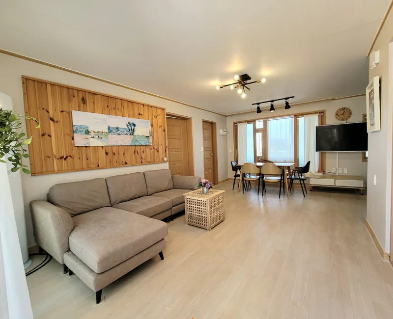 [Hallim, Jeju] Beautiful Sunset Jeju Stone Wall 1st Floor 12