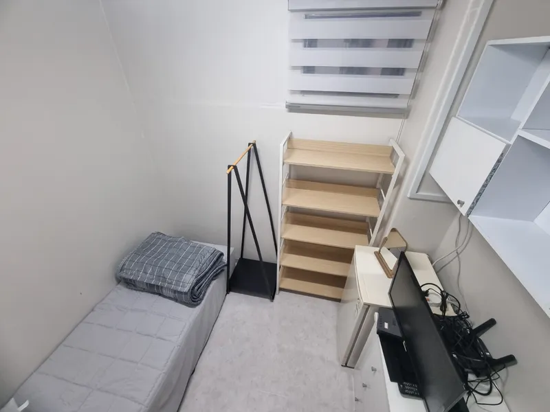 [Jongno, Seoul] Jongno 5-ga Station Gwangjang Market Gositel 3rd and 4th floors 8
