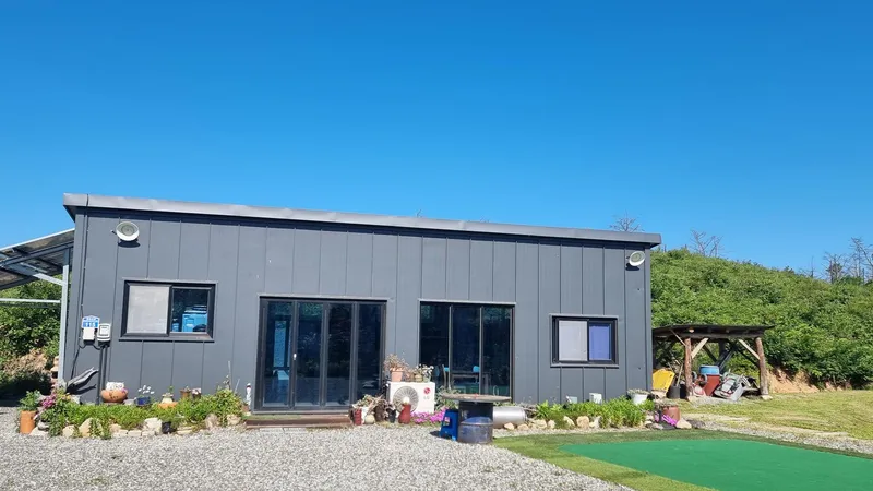 [Goseong] Hwangtojip Bongpo Beach nearby country house pet-friendly house 50 pyeong/yard# 27