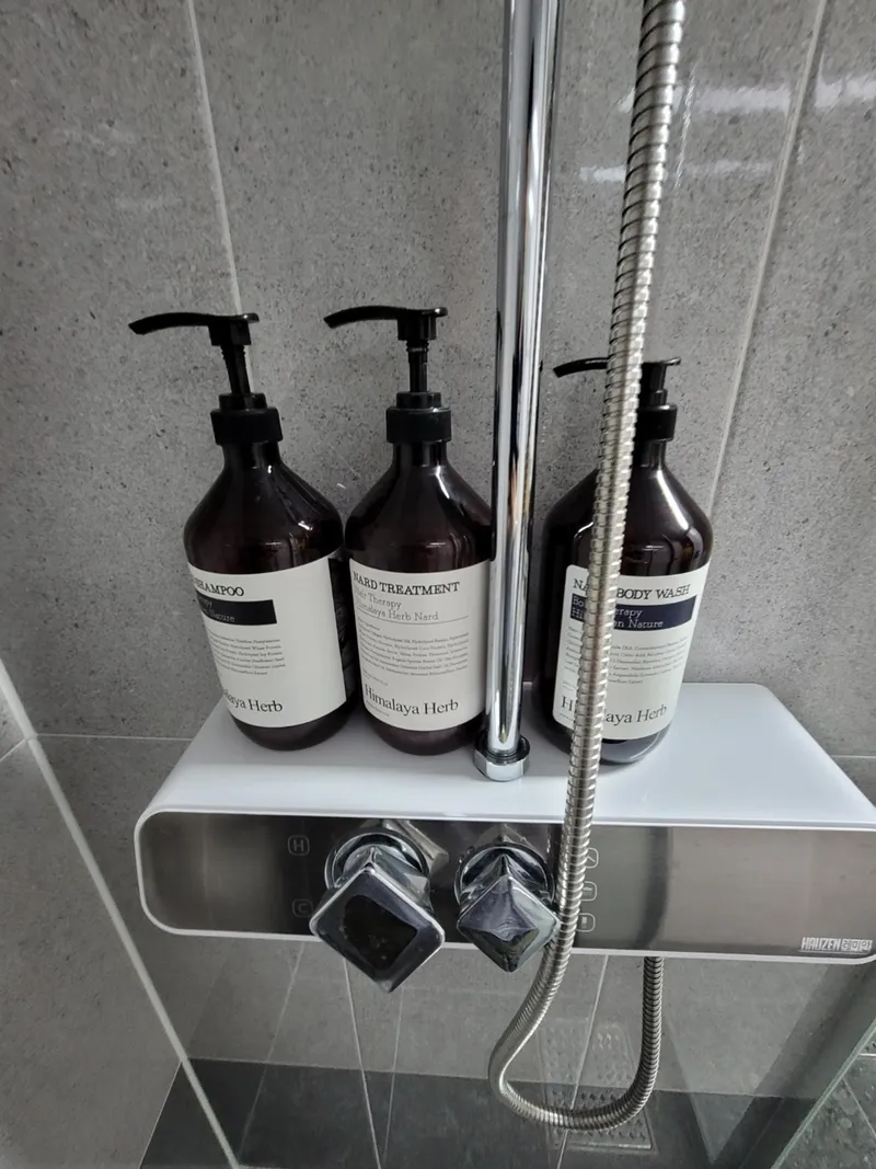 [Ansan][Gyeonggi Ansan Bandal Island] High-rise Ocean View OTT Two-Room New Full-Option Daebudo Oido 24