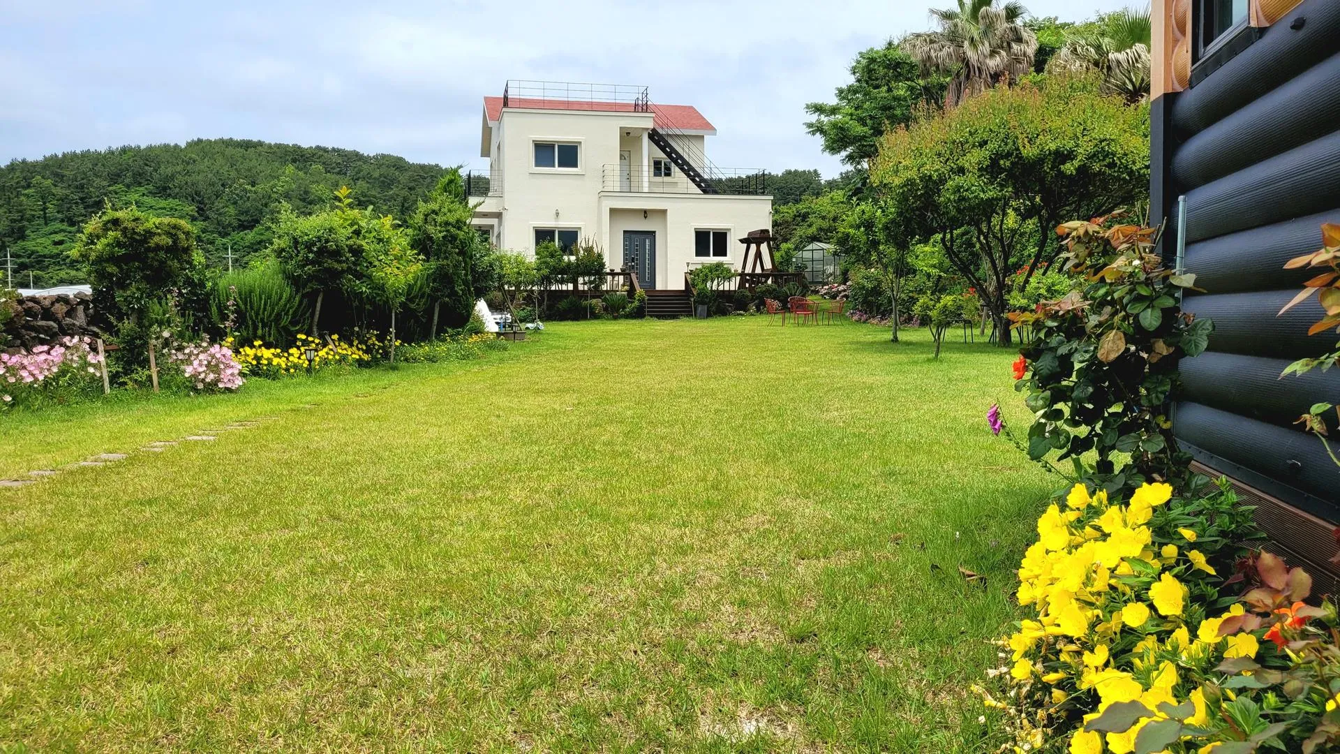 Aewol-eup Four-Bedroom Ocean View Villa