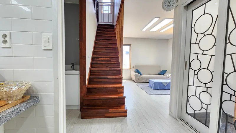 [Aewol, Jeju] A two-story independent guesthouse that can accommodate 4 people at most and up to 6 people. 36