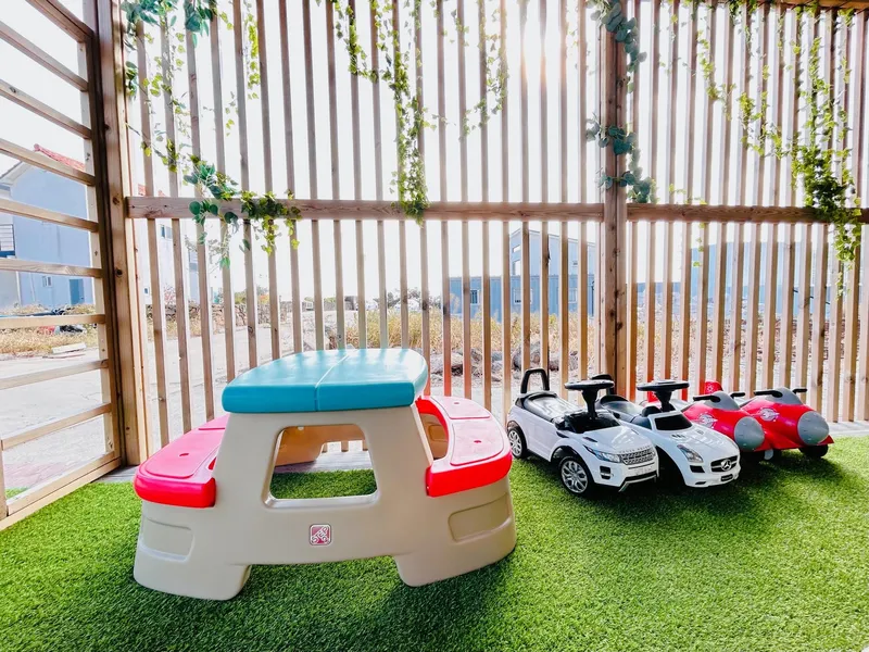 [Andeok, Seogwipo] #6 rooms #4 bathrooms #2 duplexes #2 playrooms Sanbangsan view private house 91