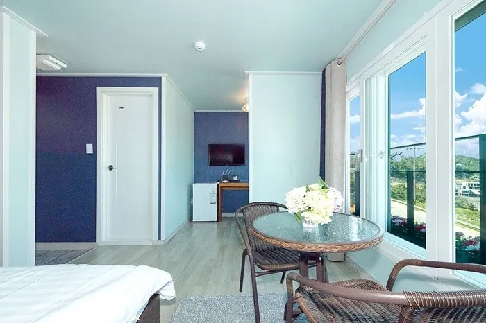 [Yeosu] Ocean view 2-person room with sunrise view #Maison Mocha 5